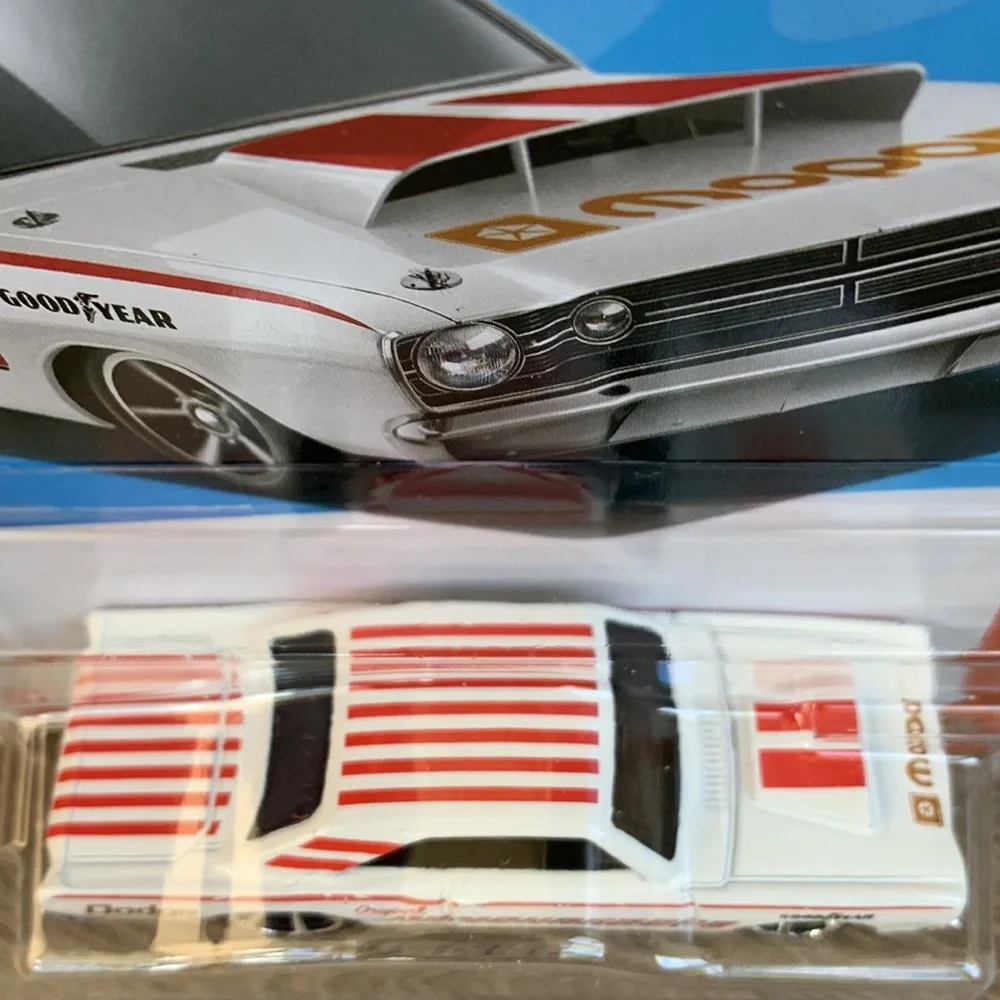 Hot Wheels 1968 Dodge Dart Muscle Mania White Mopar Racing Race Car Hotwheels 🆕